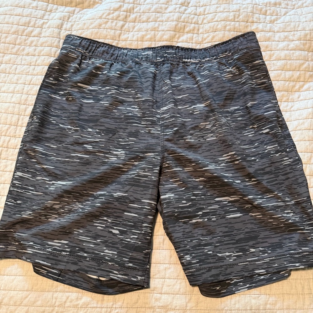 NWOT Speedo Gray & Black Patterned Swim Trunks